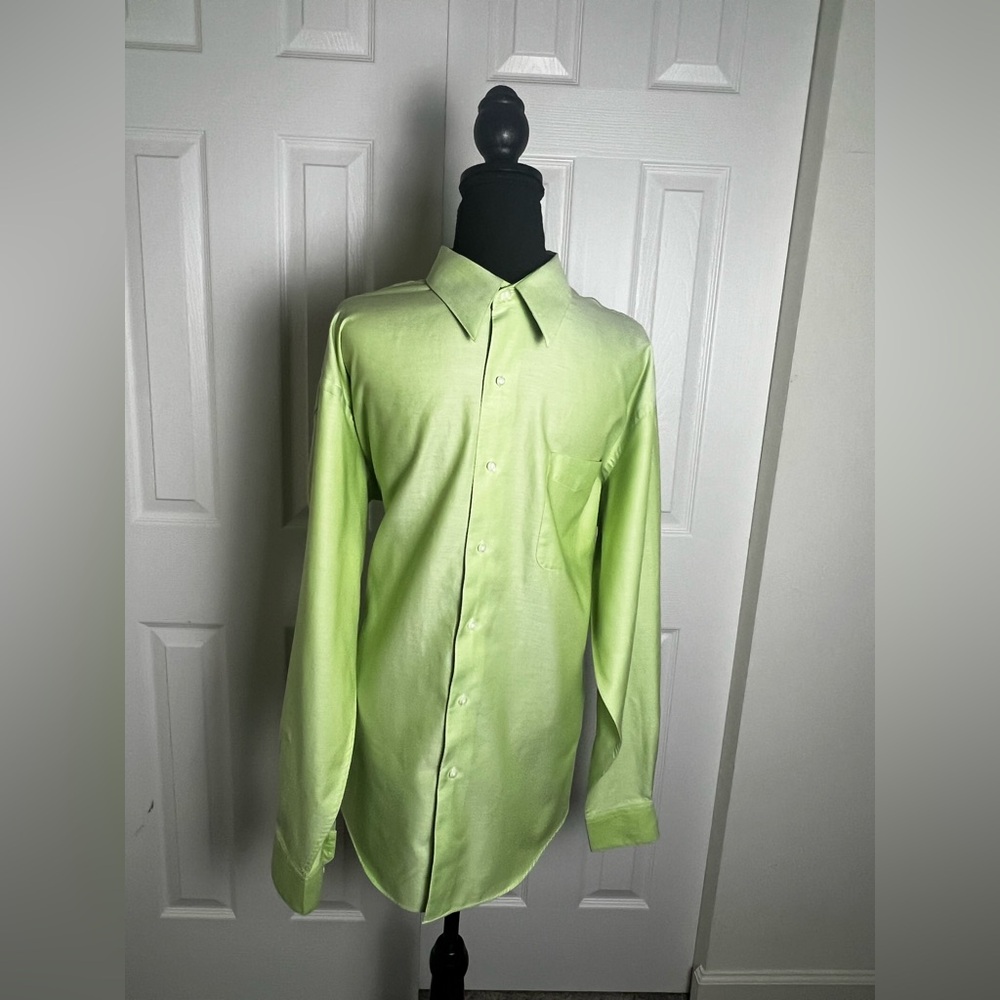 Vibrant Green Men's Dress Shirt